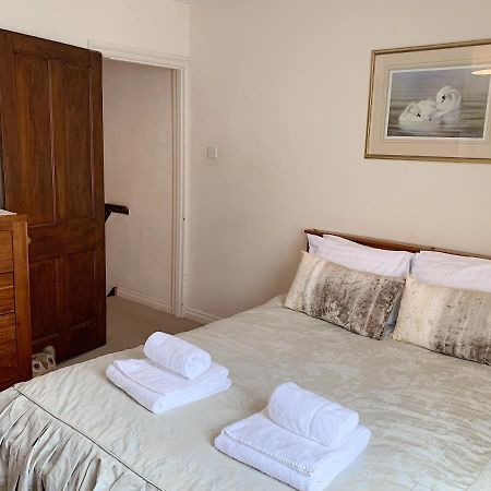 Cosy Central Windsor House Sleeps 4 Dış mekan fotoğraf